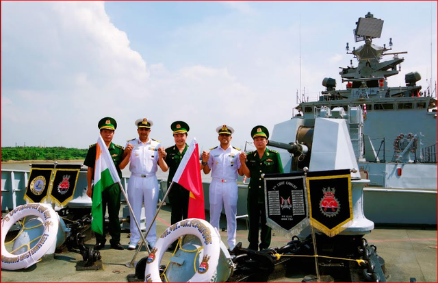 Tàu Hải quân Ấn Độ: Thăm xã giao TP. Hồ Chí Minh   - Ảnh 2.