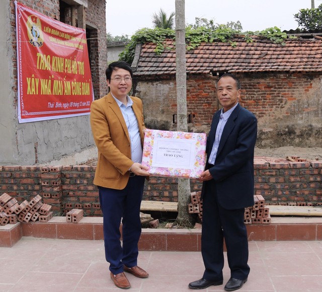 Thái Bình: Hỗ trợ 80 triệu đồng giúp đoàn viên nhà giáo xây nhà - Ảnh 3.