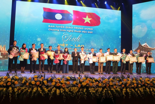 Ban Tuyên giáo Tỉnh ủy Nghệ An được tặng Bằng khen tại cuộc thi 'Tìm hiểu lịch sử quan hệ đặc biệt Việt Nam - Lào' - Ảnh 1.