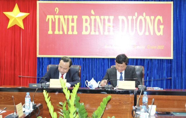 Tỉnh Bình Dương ký kết thoả thuận hợp tác với Đại học Quốc gia TP. Hồ Chí Minh - Ảnh 1.
