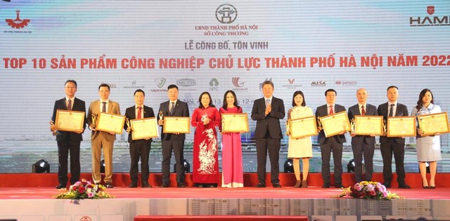 Hà Nội: Tôn vinh 33 sản phẩm công nghiệp chủ lực năm 2022 - Ảnh 1.