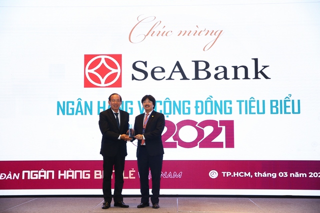 SeABank được vinh danh 2 giải thưởng “Ngân hàng Việt Nam tiêu biểu 2021” - Ảnh 1.