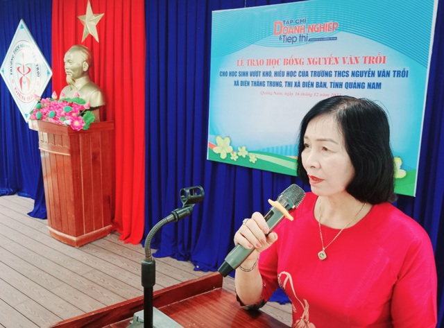 Trao học bổng Nguyễn Văn Trỗi cho học sinh nghèo đạt thành tích học tập giỏi - Ảnh 3.