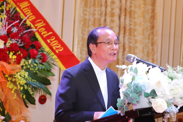 Thanh Hóa: Lãnh đạo tỉnh gặp mặt chức sắc Công giáo nhân dịp Giáng sinh năm 2022 - Ảnh 3.