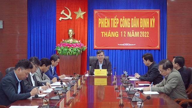 Quảng Bình: Các đồng chí lãnh đạo tỉnh tiếp công dân định kỳ tháng 12/2022. - Ảnh 1.