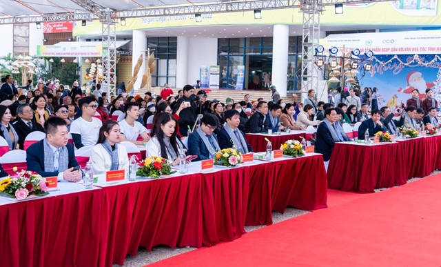 Hà Nội: Khai mạc sự kiện giới thiệu, quảng bá sản phẩm OCOP gắn với văn hóa các tỉnh Nam Bộ - Ảnh 1.
