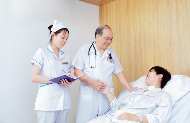 Hệ thống Y tế Hưng Việt – 10 năm phát triển, kiến tạo tương lai - Ảnh 1.
