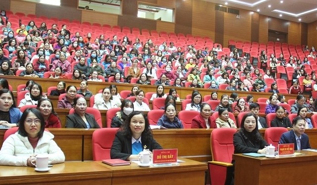 Tp. Thanh Hóa: Đồng hành, hỗ trợ phụ nữ trong chuyển đổi số - Ảnh 1.