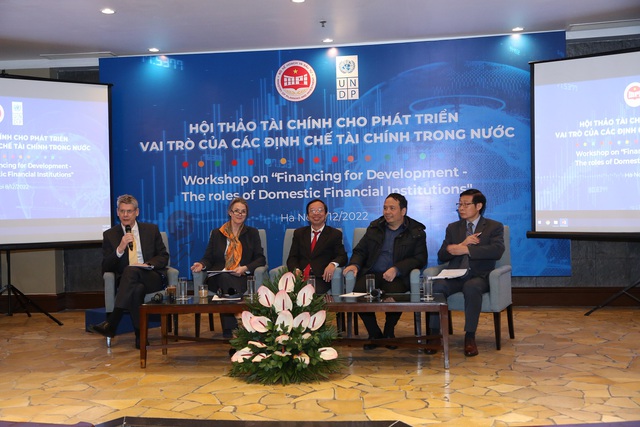 Đề xuất thành lập Ngân hàng Khí hậu Việt Nam cho chuyển dịch xanh - Ảnh 1.