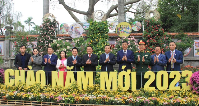 Hà Nội: Khai mạc Lễ hội hoa và Festival nông sản, sản phẩm OCOP tại huyện Mê Linh - Ảnh 2.