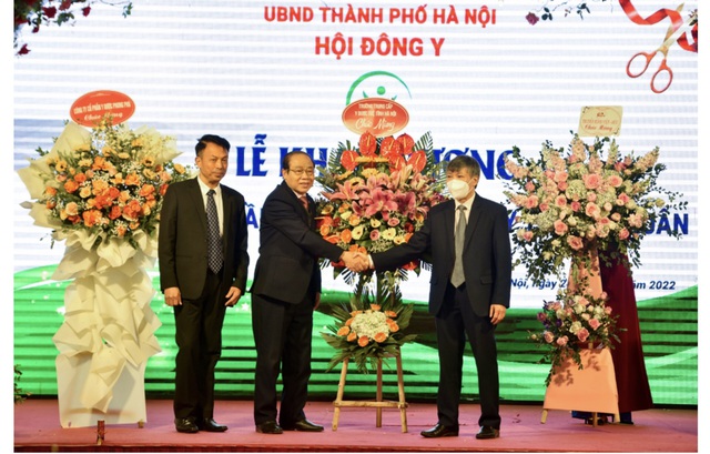 Hội Đông y TP Hà Nội kỷ niệm Ngày thầy thuốc Việt Nam   và phát động phong trào thi đua năm 2022 - Ảnh 2.