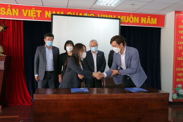 15 doanh nghiệp, hợp tác xã, hộ sản xuất của tỉnh Lâm Đồng ký kết biên bản hợp tác với Công ty cổ phần Dịch vụ Thương mại tổng hợp WinCommerce
