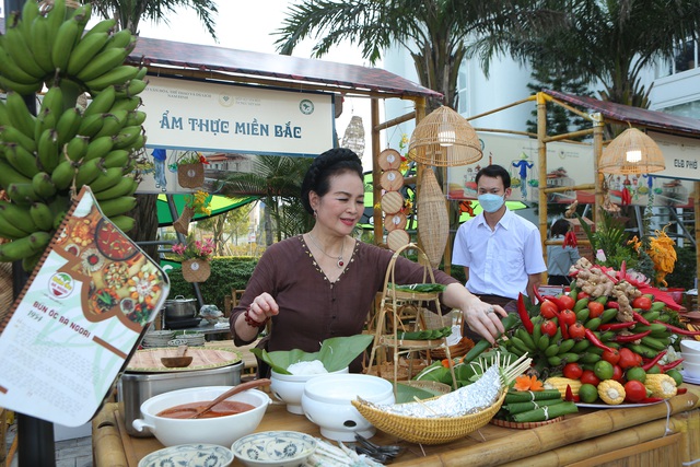 Các món ăn tiêu biểu của 5 tỉnh, thành phố sẽ được đề cử đưa vào Dự án 100 món ẩm thực tiêu biểu Việt Nam.
