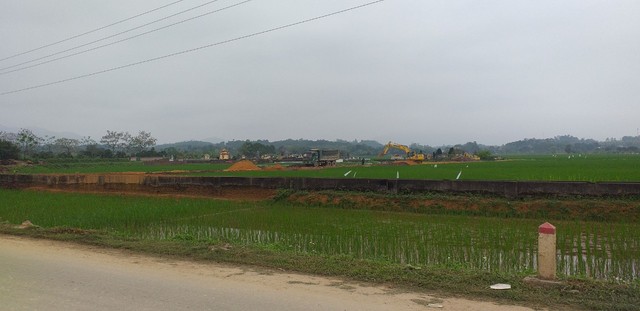 Phú Thọ: Ngang nhiên khai thác đất trái phép tại huyện Cẩm Khê - Ảnh 5.