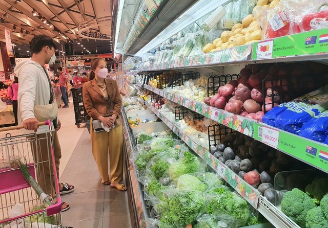 Doanh nghiệp Việt tận dụng kênh siêu thị để xuất khẩu hàng hóa - Ảnh 1.
