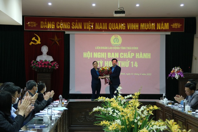 Thái Bình: Bầu bổ sung chức danh phó chủ tịch LĐLĐ tỉnh khóa XXIII nhiệm kỳ 2018 - 2023 - Ảnh 2.