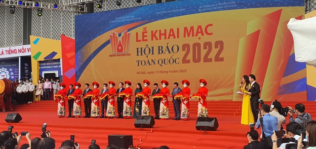 Sáng nay, Hội Báo toàn quốc 2022 chính thức khai mạc tại Hà Nội - Ảnh 3.