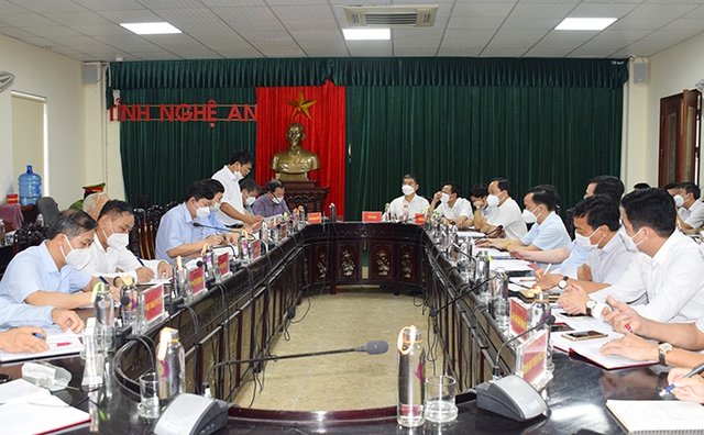 Nghệ An: Chủ tịch UBND tỉnh Nguyễn Đức Trung tiếp công dân định kỳ tháng 4/2022 - Ảnh 1.