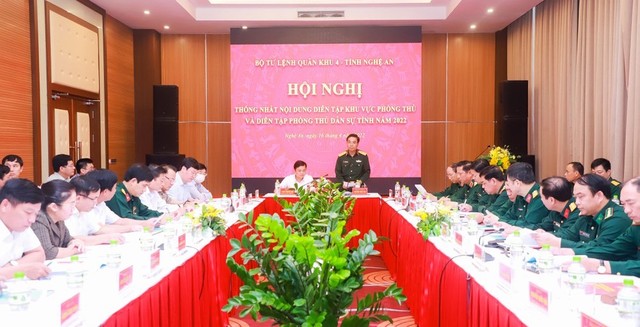 Nghệ An: Bộ Tư lệnh Quân khu 4 làm việc với tỉnh về diễn tập khu vực phòng thủ, phòng thủ dân sự - Ảnh 1.