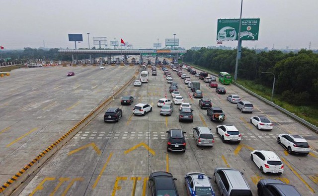 Lùi thu phí tự động trên cao tốc Hà Nội - Hải Phòng phục vụ SEA Games 31 - Ảnh 1.