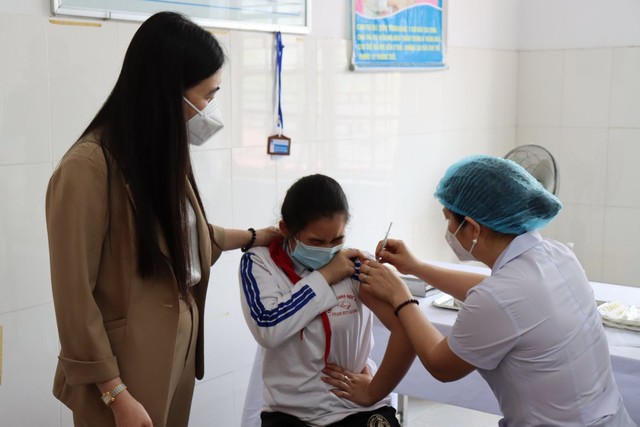 Thái Bình: Tổ chức tiêm chủng vắc xin Covid-19 trên diện rộng cho trẻ từ 5 đến dưới 12 tuổi - Ảnh 2.