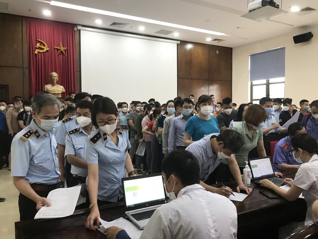 Thái Bình: LĐLĐ tỉnh tổ chức hiến máu tình nguyện trong cán bộ, đoàn viên, công nhân viên chức lao. - Ảnh 1.