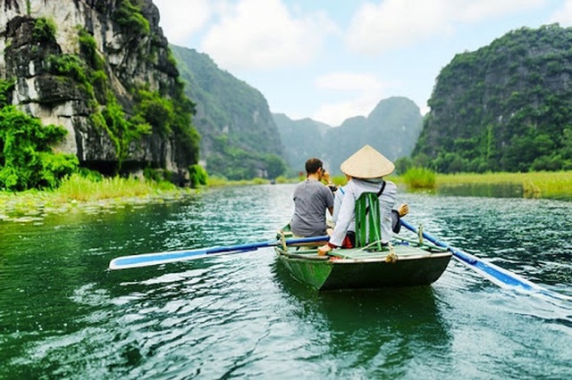 Lượng khách quốc tế đến Việt Nam bắt đầu tăng trưởng tốt - Ảnh 1.