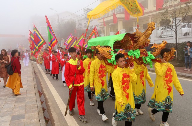 Lào Cai: Tôn vinh bản sắc dân tộc qua Tuần lễ hội Đền Mẫu Thượng Sapa năm 2022  - Ảnh 3.