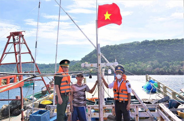 Kiên Giang: Tuyên truyền ngư dân chấm dứt tình trạng khai thác hải sản trái phép - Ảnh 2.