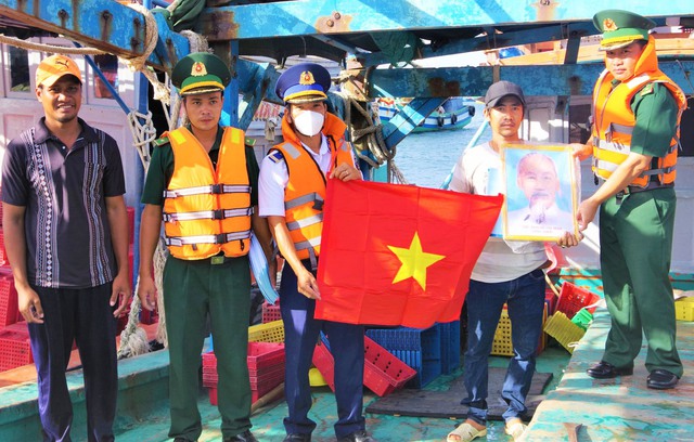 Kiên Giang: Tuyên truyền ngư dân chấm dứt tình trạng khai thác hải sản trái phép - Ảnh 10.