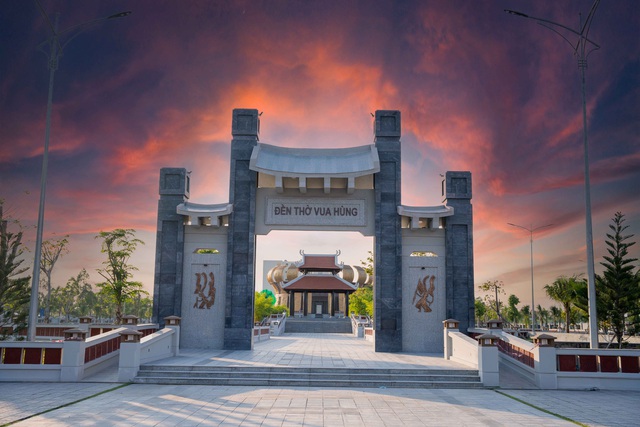 Chủ tịch nước Nguyễn Xuân Phúc dự Lễ Khánh thành Đền thờ Vua Hùng tại TP Cần Thơ - Ảnh 3.