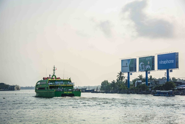 Tàu Mai Linh Expreess xuất phát từ bến Ninh Kiều đi Côn Đảo.