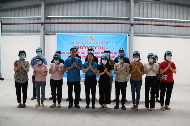 Thái Bình: Tuyên truyền An toàn giao thông cho hơn 1000 công nhân lao động - Ảnh 3.