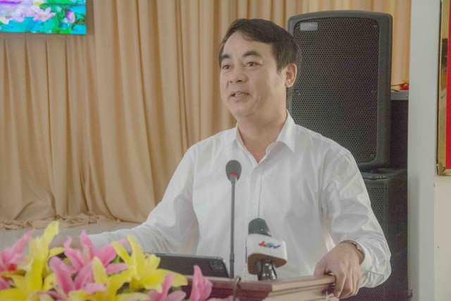 Ông Nghiêm Xuân Thành - Ủy viên Trung ương Đảng, Bí thư Tỉnh ủy Hậu Giang phát biểu cung cấp thông tin về tình hình phát triển kinh tế - xã hội tỉnh 6 tháng đầu năm 2022 tại hội nghị giao ban báo chí quý II.