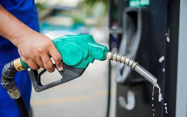 Giá xăng dầu đẩy CPI tháng 5 tăng 0,38% so với tháng trước - Ảnh 1.
