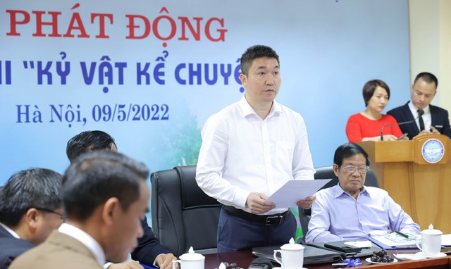 Ông Phan Anh Sơn, Phó Chủ tịch - Tổng Thư ký Liên hiệp các tổ chức hữu nghị Việt Nam tuyên bố phát động Cuộc thi &quot;Kỷ vật kể chuyện&quot;.