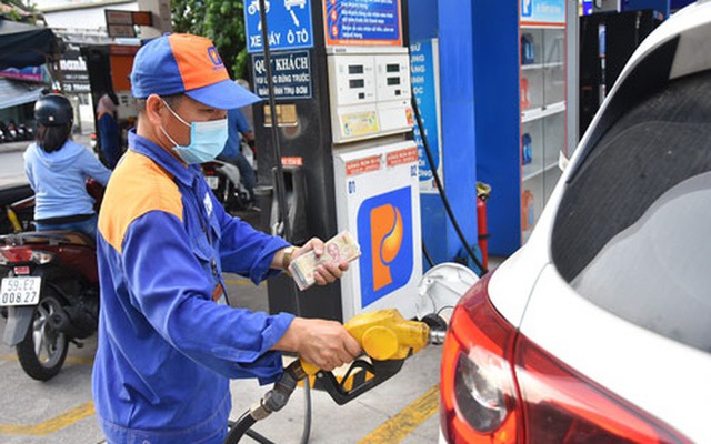 Liên Bộ Công Thương - Tài chính lùi ngày điều chỉnh giá xăng dầu sang 13/6 - Ảnh 1.