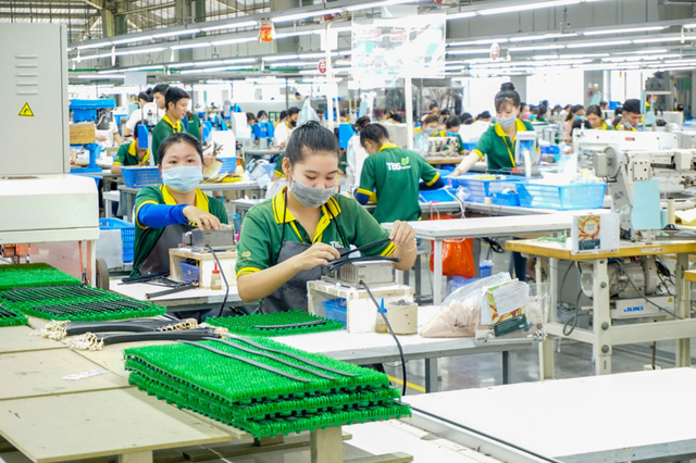 Tăng trưởng GDP Việt Nam quý 2 tăng cao nhất thập kỷ - Ảnh 1.