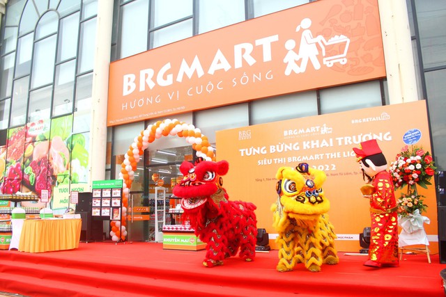Sáng 03/06, siêu thị BRGMart The Light chính thức khai trương tại tòa CT2 The Light, KĐT Trung Văn, quận Nam Từ Liêm, Hà Nội.