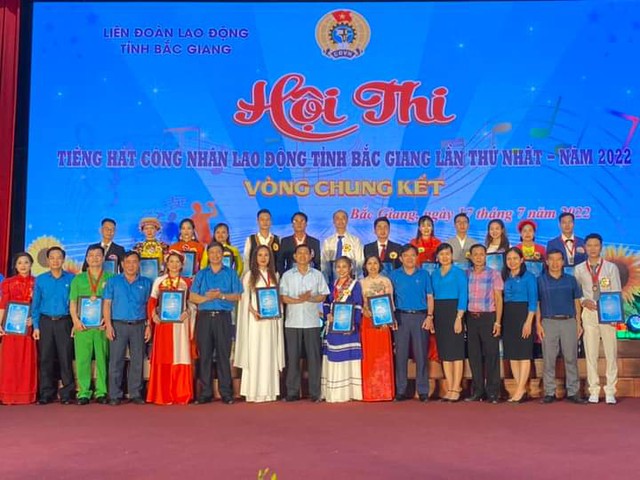 Chung kết hội thi “Tiếng hát công nhân lao động tỉnh Bắc Giang” lần thứ nhất-năm 2022 - Ảnh 3.