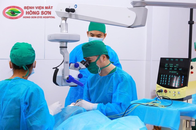 Bệnh viện Mắt Hồng Sơn: Khám, mổ đục thủy tinh thể miễn phí nhân dịp ra mắt Quỹ từ thiện “Lê Thị Tuệ” - Ảnh 1.