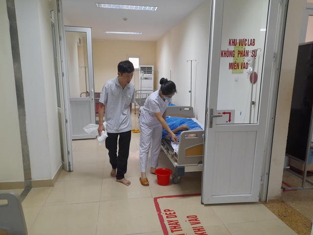 Bệnh viện A Thái Nguyên: Gần 3000 em bé chào đời bằng phương pháp thụ tinh trong ống nghiệm. - Ảnh 2.