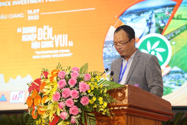 Ông Nguyễn Thiều Nam - Phó Tổng Giám đốc Tập đoàn Masan phát biểu tại Hội nghị Xúc tiến đầu tư tỉnh Hậu Giang năm 2022