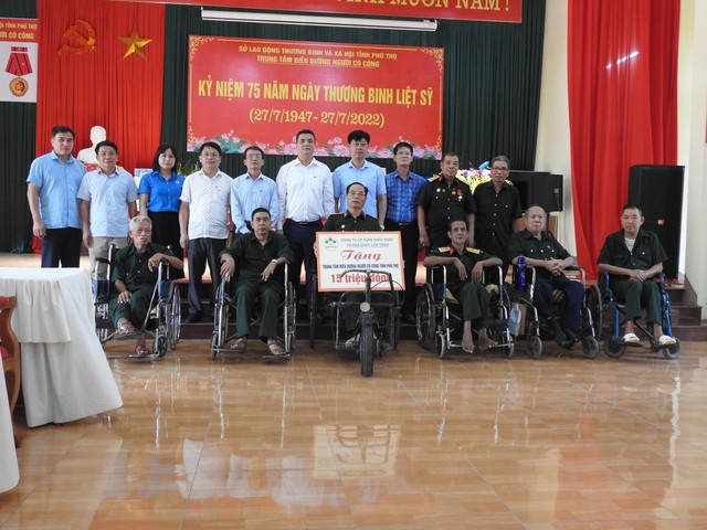 Trung tâm Điều dưỡng Người có công tỉnh Phú Thọ quan tâm, chăm lo đời sống thương bệnh binh và gia đình chính sách - Ảnh 1.