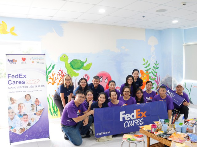 FedEx Express đem niềm vui đến với các bệnh nhi Việt Nam - Ảnh 1.