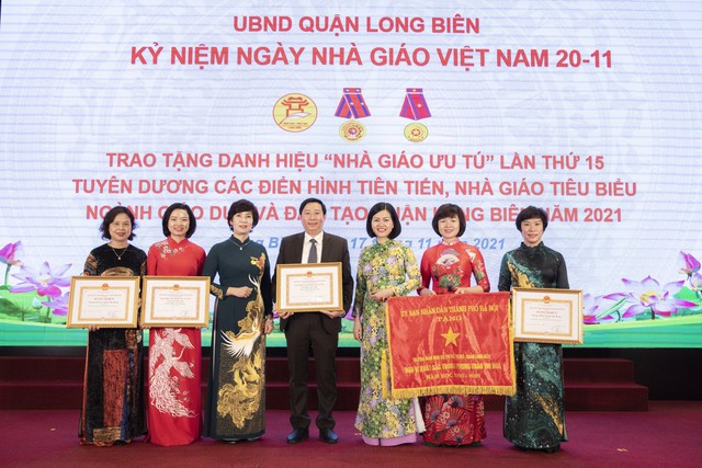 Trường THCS Đô thị Việt Hưng: Liên tục đổi mới, nâng cao chất lượng giáo dục - Ảnh 2.