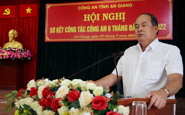 Ông Nguyễn Thanh Bình, Chủ tịch UBND tỉnh phát biểu chỉ đạo Hội nghị.
