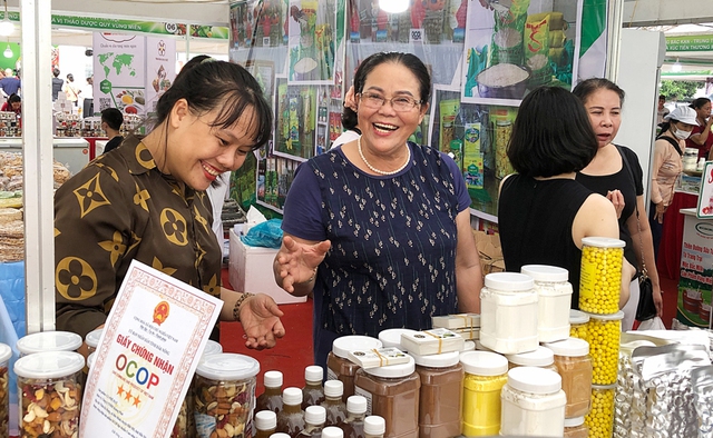 Hà Nội: Kết nối nông sản thực phẩm an toàn cung ứng tới hệ thống chợ truyền thống trên địa bàn thành phố - Ảnh 1.