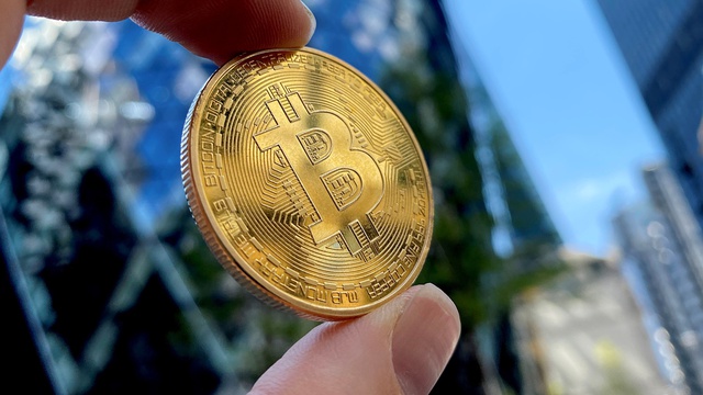 Giá Bitcoin hôm nay 12/8: Hướng tới mốc 25.000 USD - Ảnh 1.