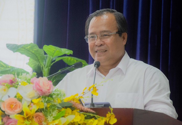 Ông Nguyễn Minh Luân - Phó Chủ tịch UBND tỉnh Cà Mau phát biểu kết luận tại hội nghị Tổng kết 10 năm thực hiện Luật Phổ biến, giáo dục pháp luật trên địa bàn tỉnh Cà Mau.